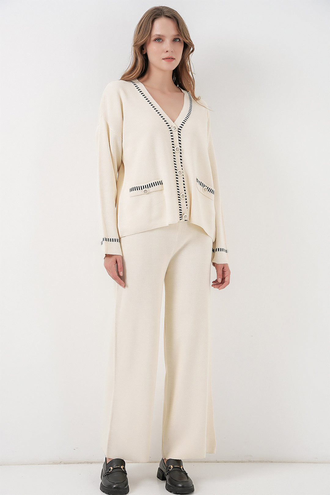 Bigdart Ensemble Tricot Cardigan avec Broderie et Pantalon pour Femmes 15963 - Écru