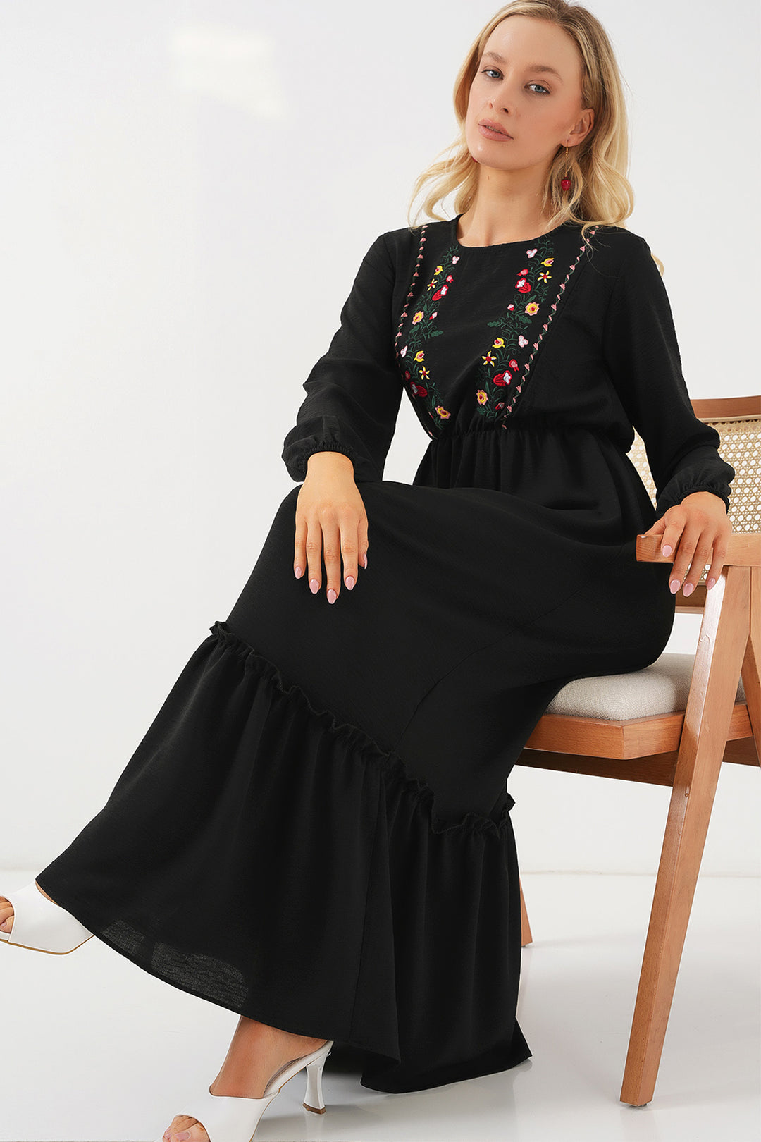 Bigdart Robe longue de modestie brodée pour femme 2550 - Noir