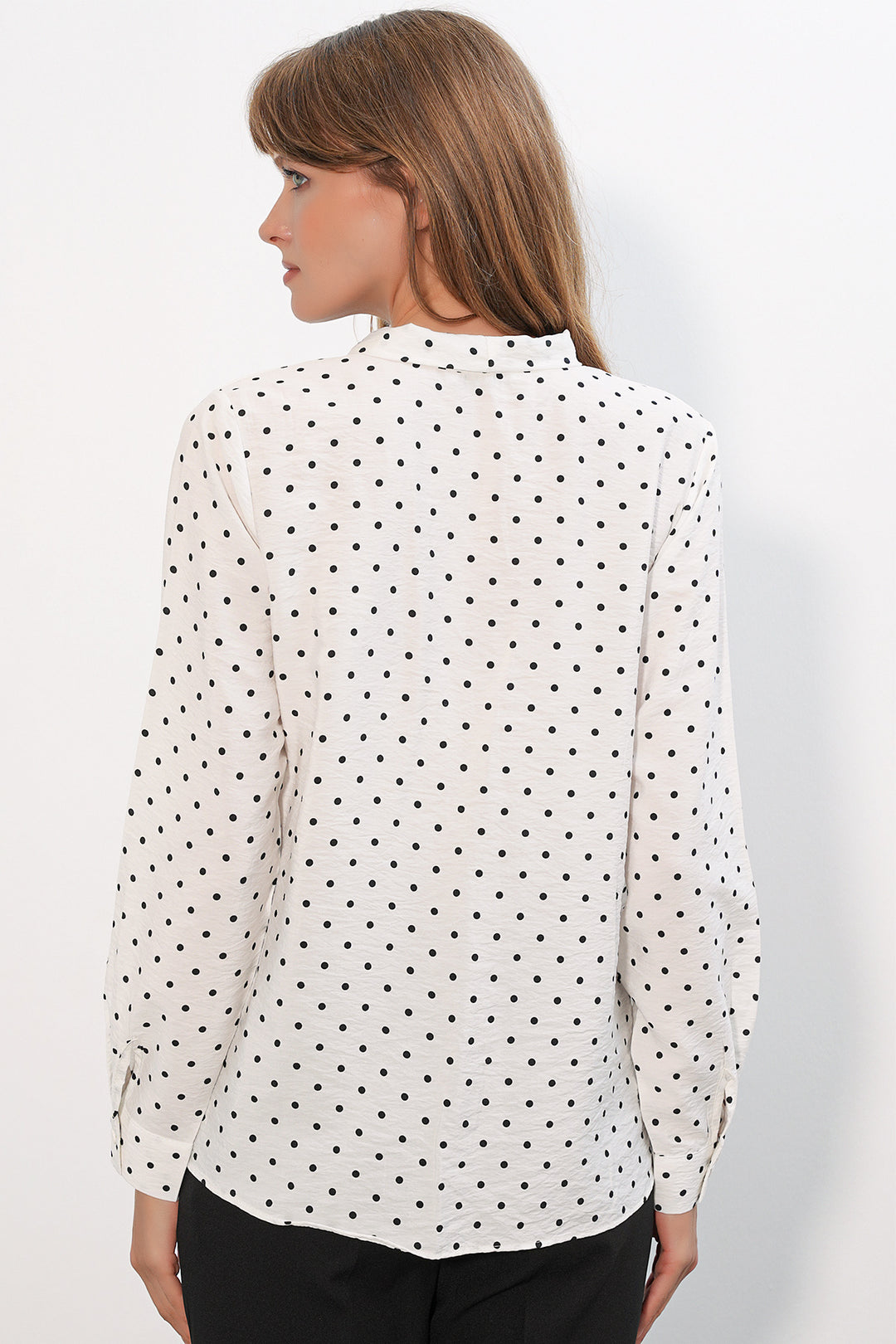 Bigdart Blouse à Pois avec Col Foulard 40007 - Écru