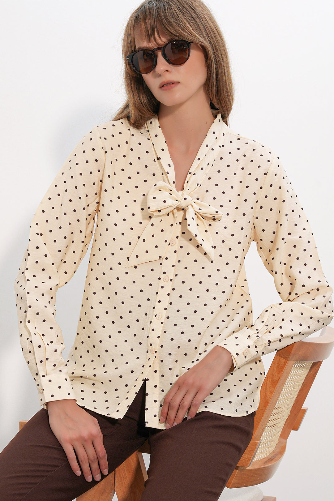 Bigdart Blouse à Pois avec Col Foulard 40007 - Crème