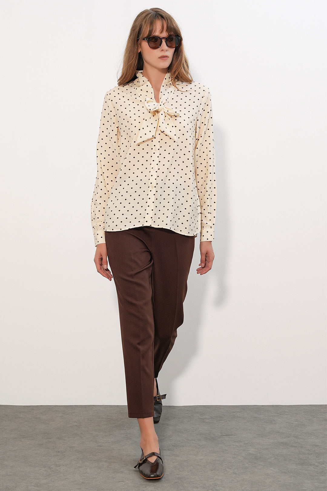 Bigdart Blouse à Pois avec Col Foulard 40007 - Crème