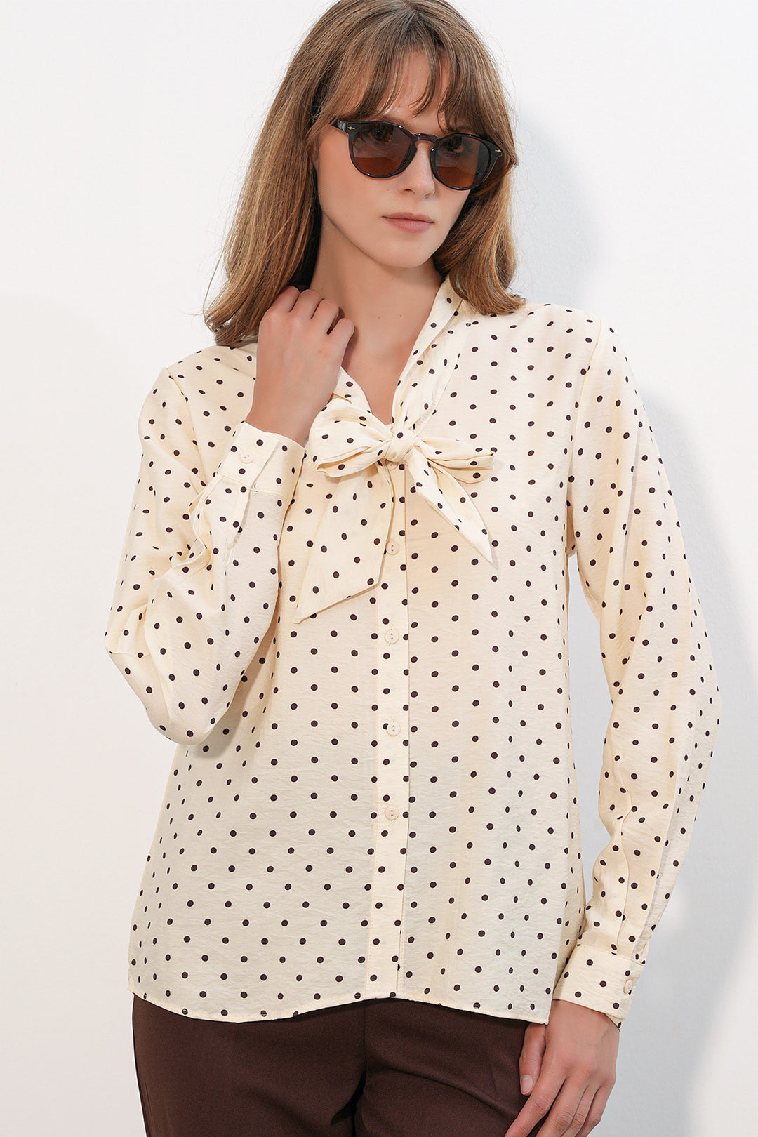 Bigdart Blouse à Pois avec Col Foulard 40007 - Crème