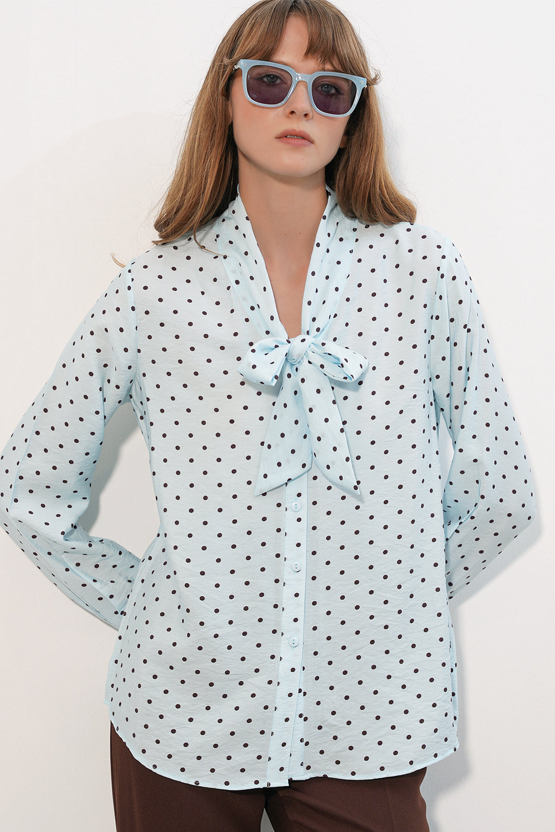 Bigdart Blouse à Pois avec Col Foulard 40007 - Bleu