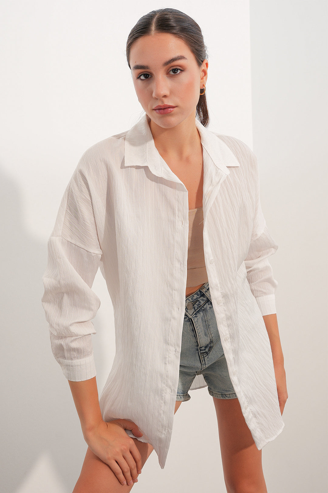 Bigdart Chemise oversize rayée à détails en sequins 20411 - Blanc