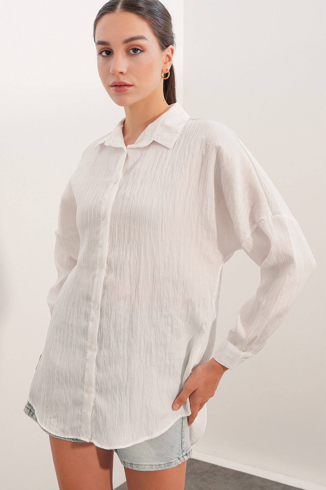 Bigdart Chemise oversize rayée à détails en sequins 20411 - Blanc