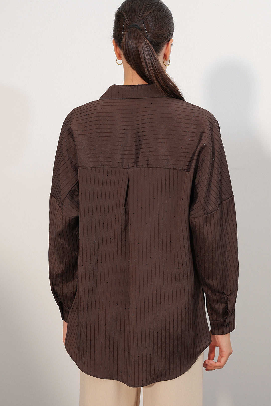 Bigdart Chemise oversize rayée à détails en sequins 20411 - Marron