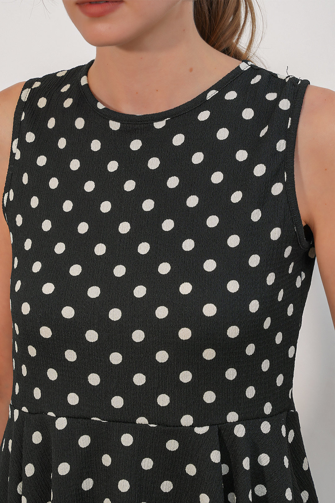 Bigdart Blouse à pois sans manches pour femme 40021 - Noir