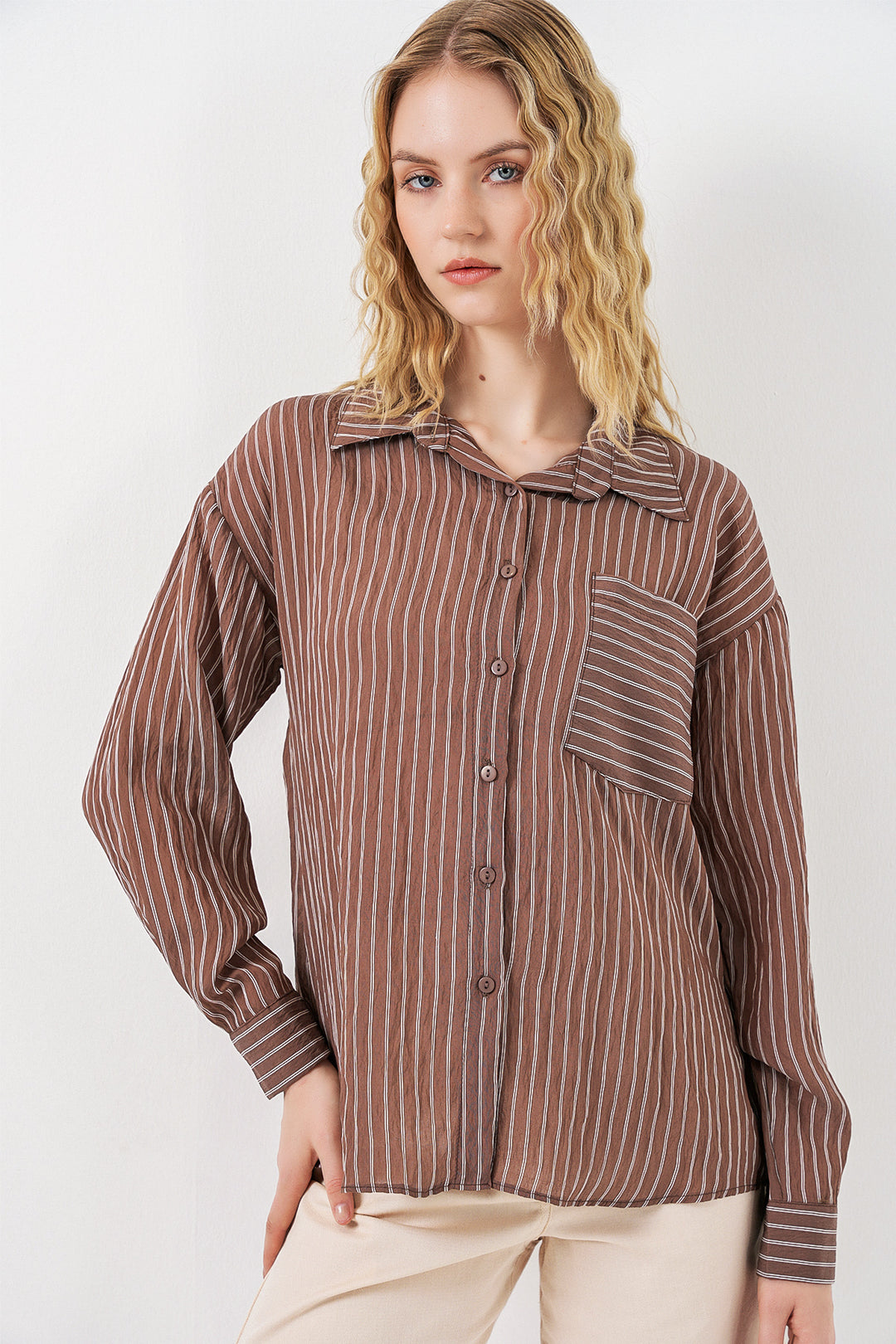 Bigdart Chemise oversize à rayures à poche unique pour femme 20375 - Marron