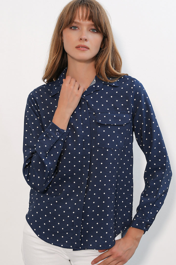 Bigdart Chemise oversize à pois et poche simple pour femme 20399 - Bleu marine
