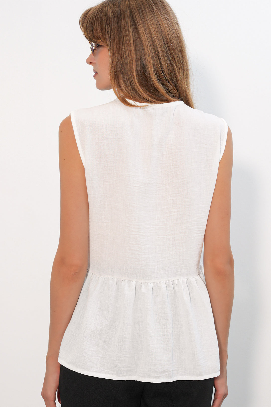 Bigdart Blouse pour femme en lin à dentelle et col en V 40026 - Blanc