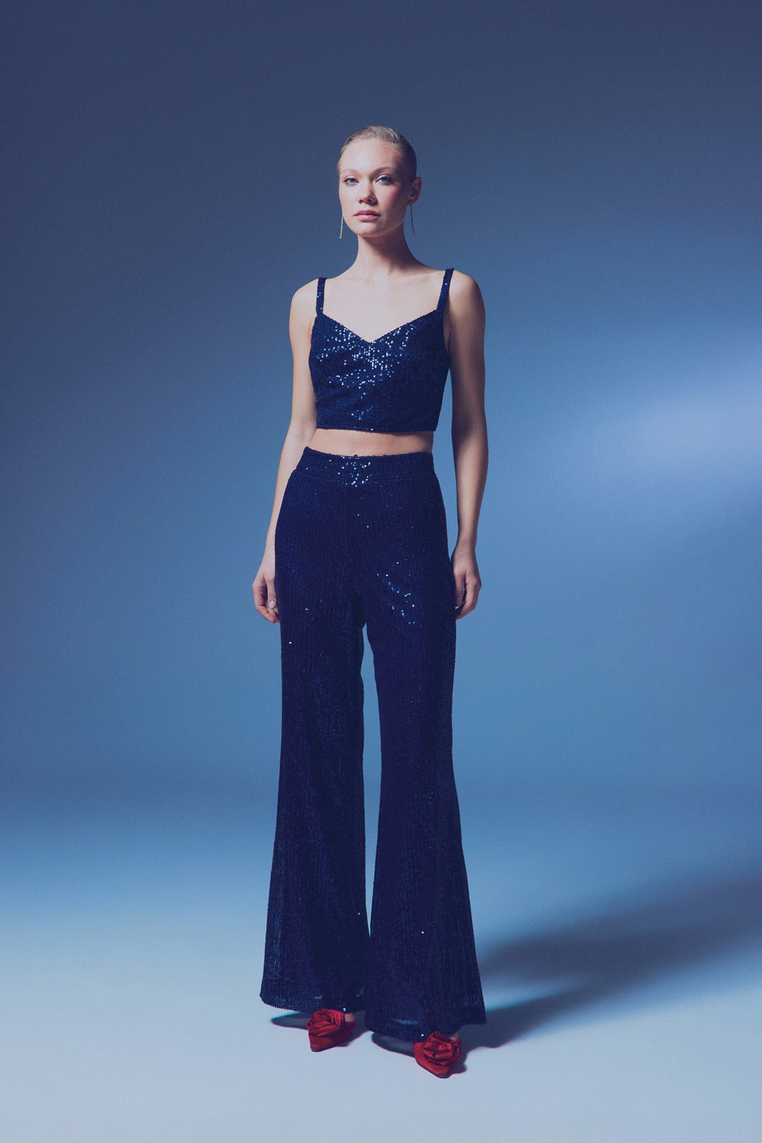 Sateen Crop top pailleté à bretelles larges - Bleu marine
