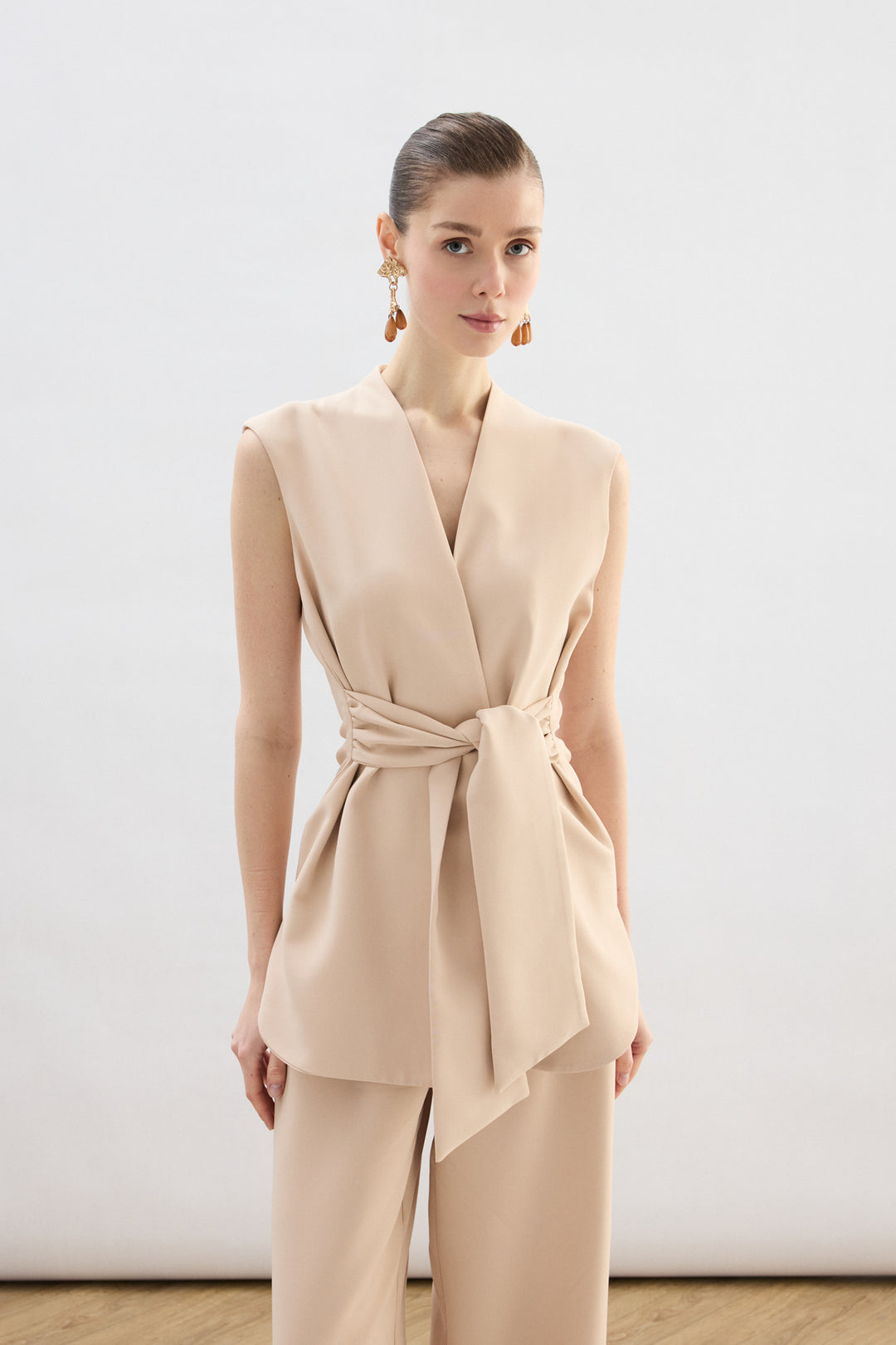 Sateen Gilet à ceinture épaisse - Beige