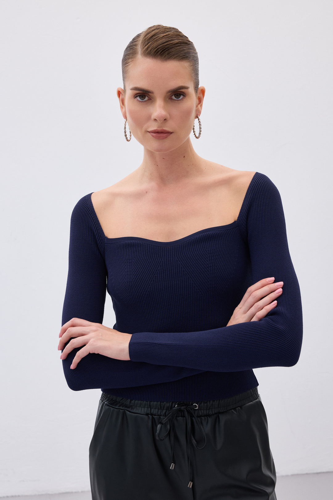 Sateen Blouse en tricot à décolleté en cœur - Bleu marine