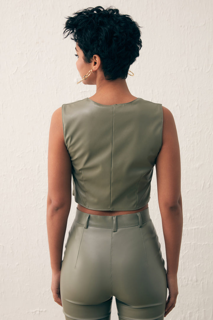 Sateen Blouse crop en cuir à col carré - Vert amande Vert