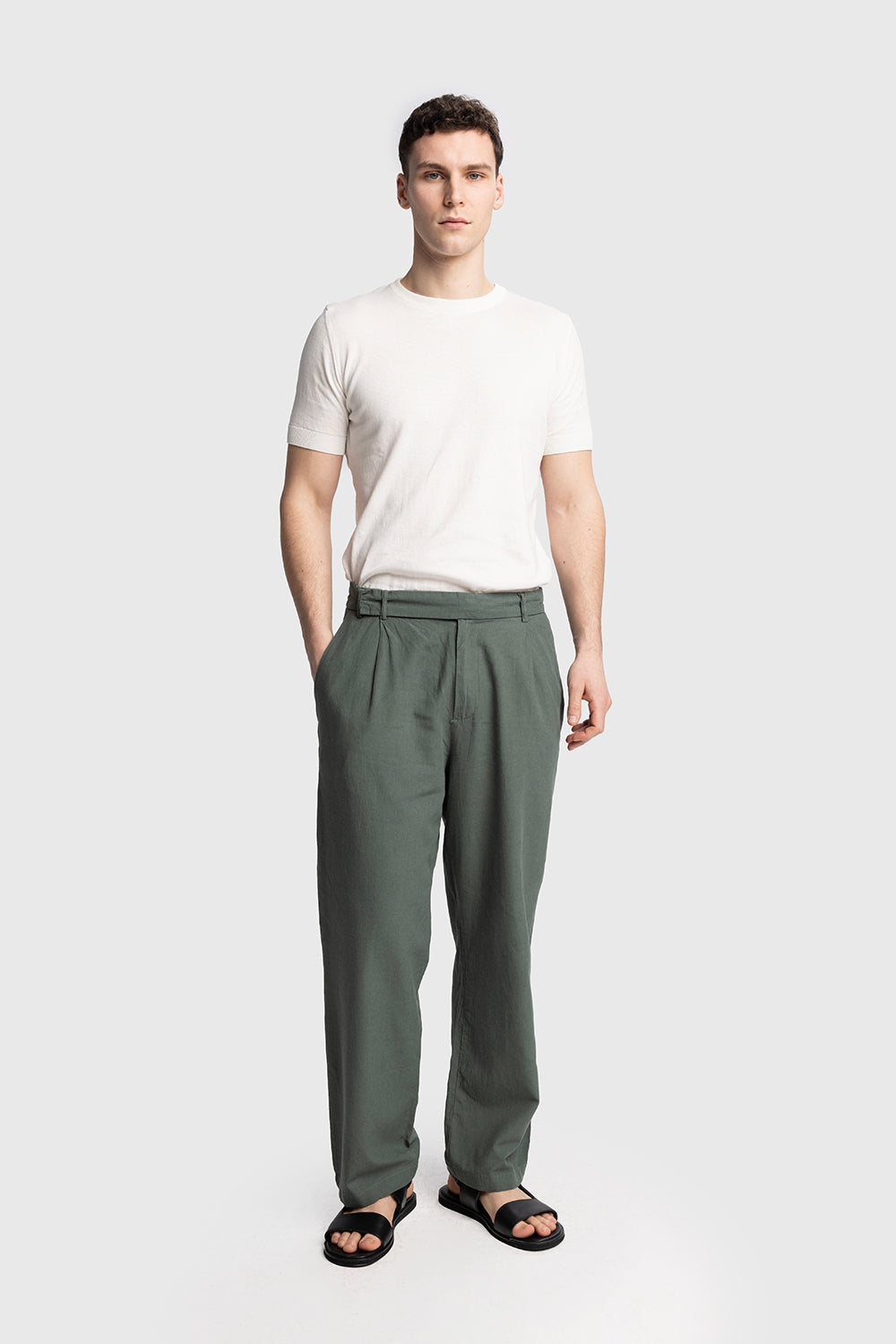 Giesto Pantalon en lin avec détail de ceinture - Bleu marine