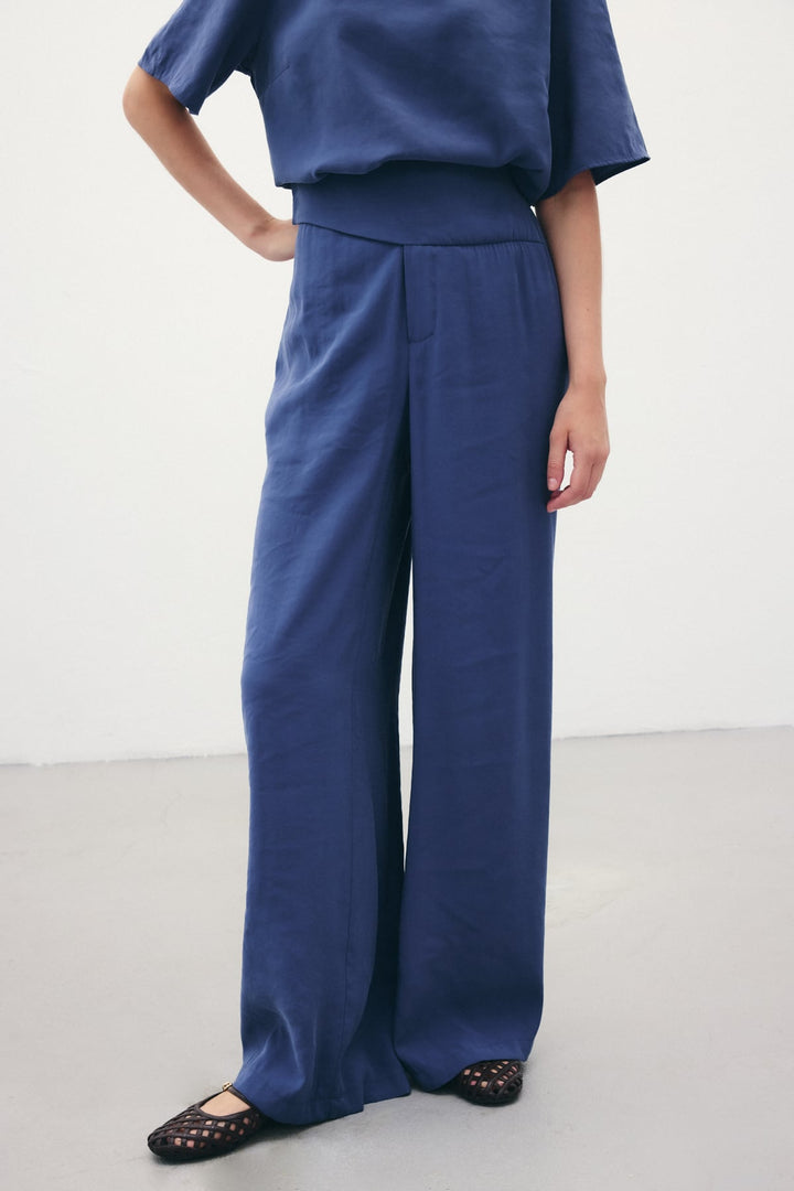 Sateen Pantalon modal avec ceinture - Indigo