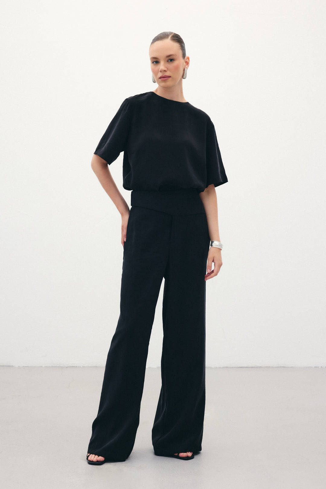 Sateen Pantalon Modal avec Détail de Ceinture - Noir