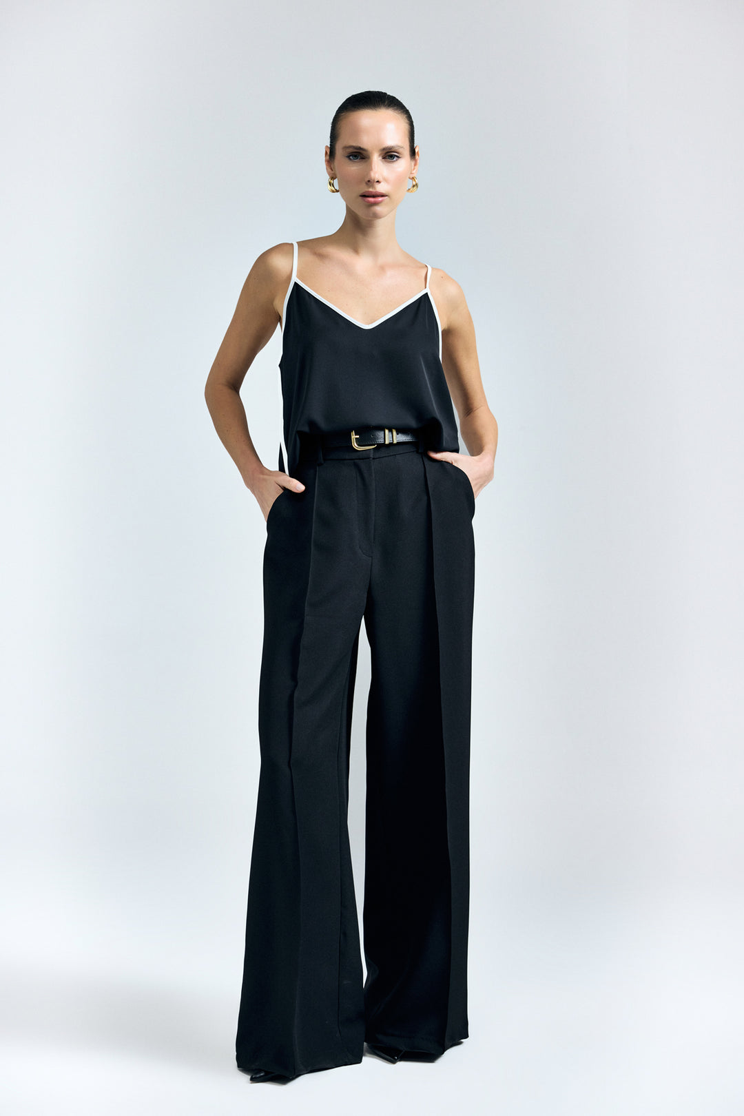Sateen Pantalon avec détail de ceinture - Noir