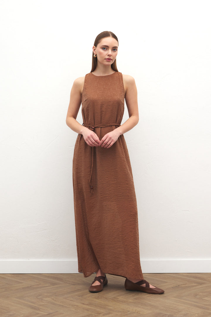 Sateen Robe Longue à Détail Ceinture - Marron