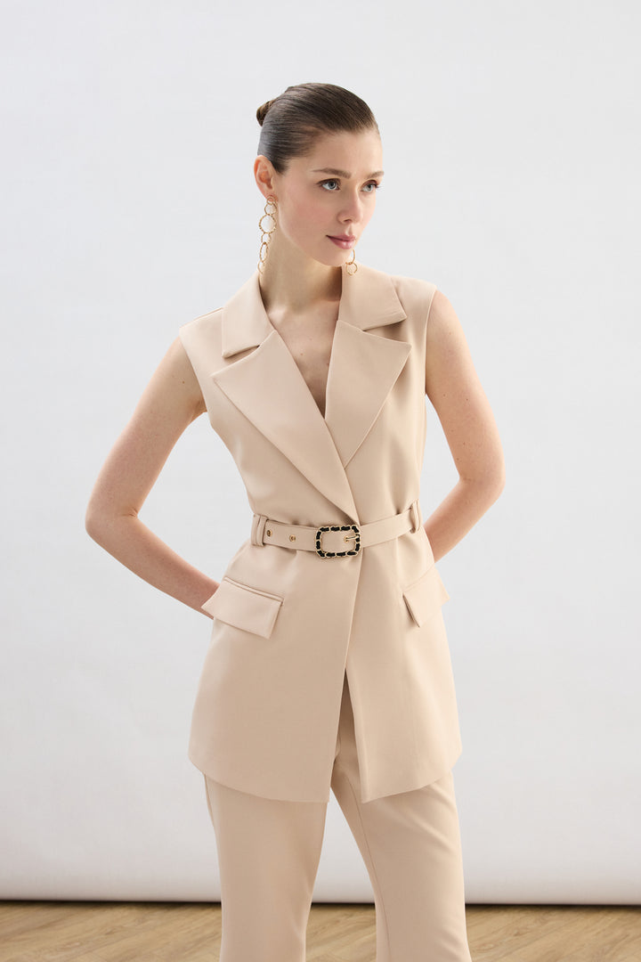 Sateen Gilet avec détail ceinture - Beige