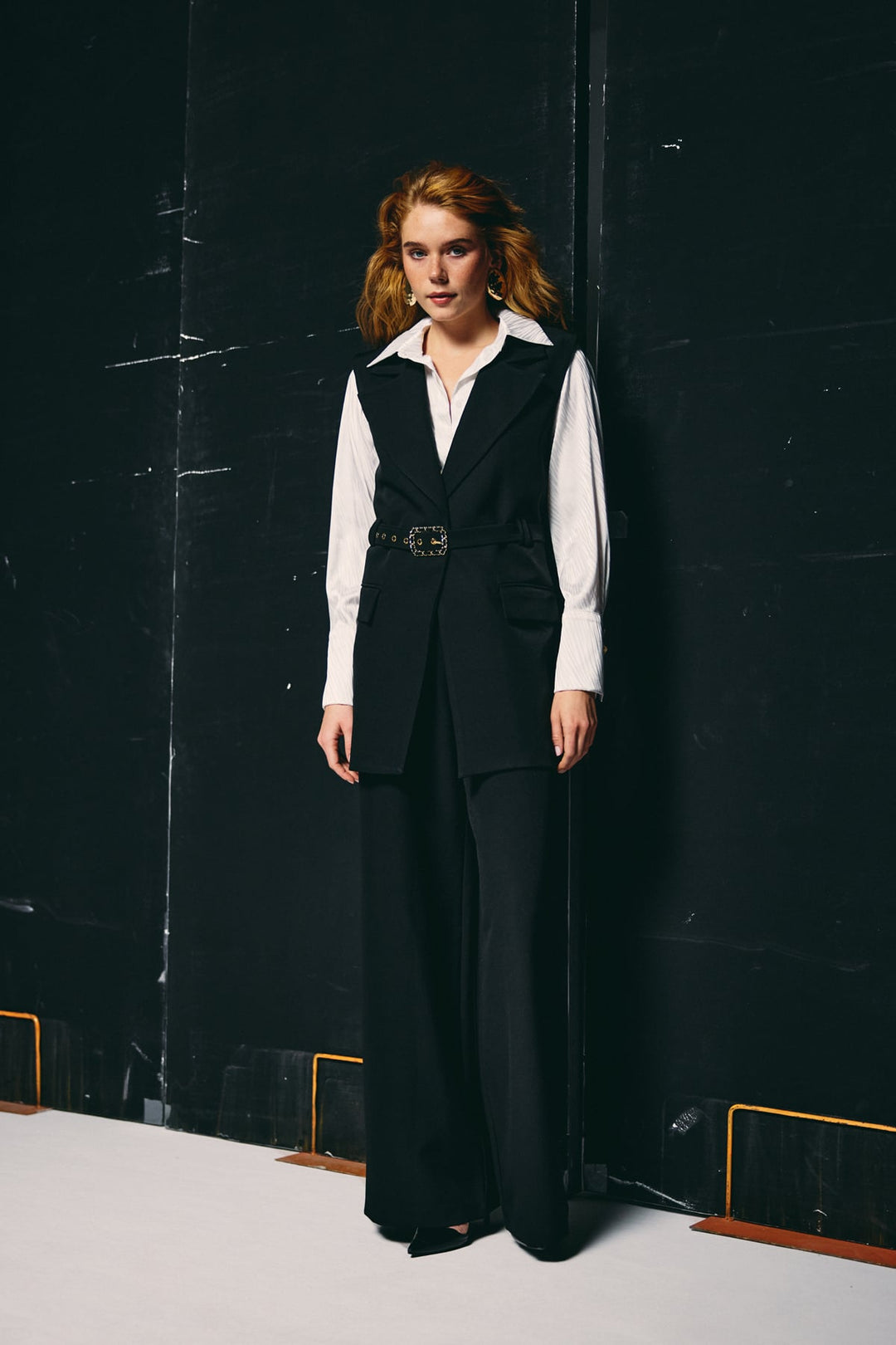 Sateen Gilet avec détail ceinture - Noir