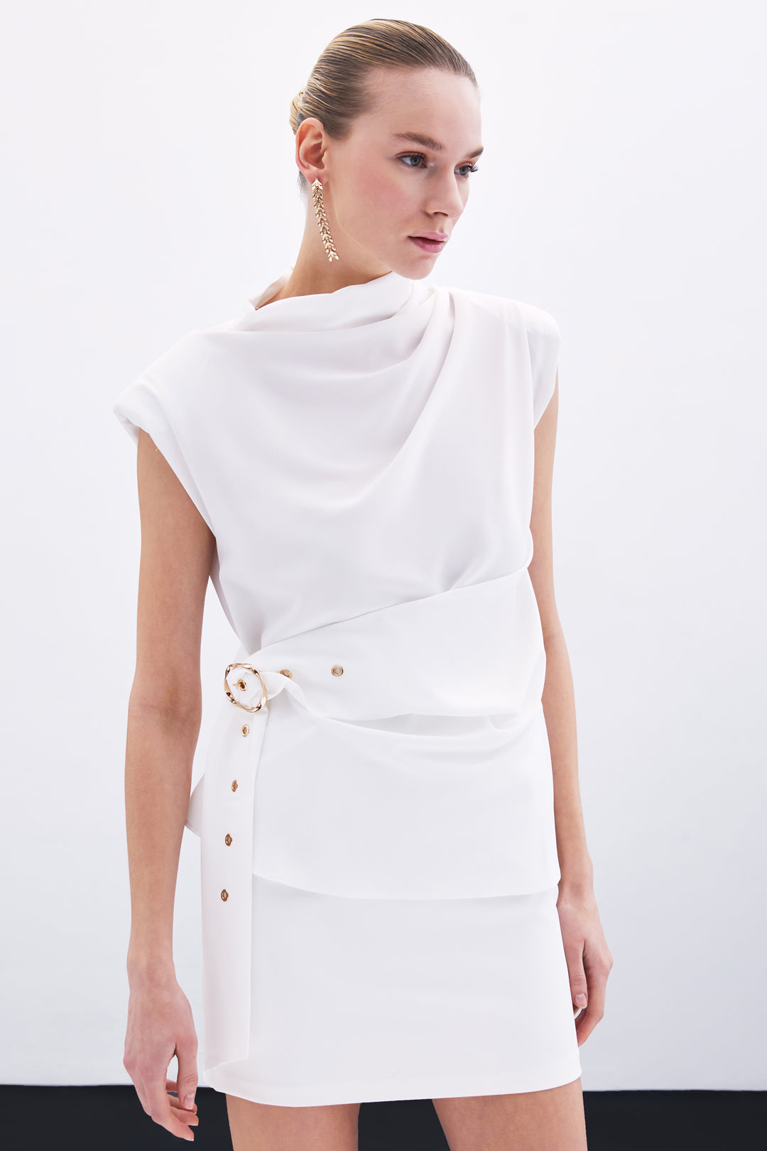 Sateen Blouse sans manches ceinturée - Écru