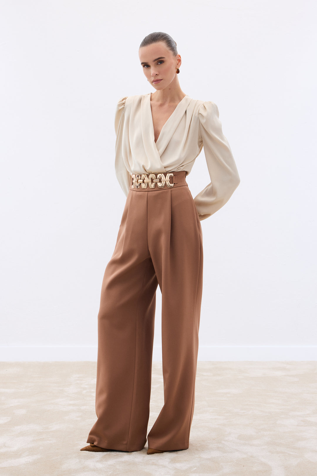 Sateen Pantalon ample ceinturé - camel
