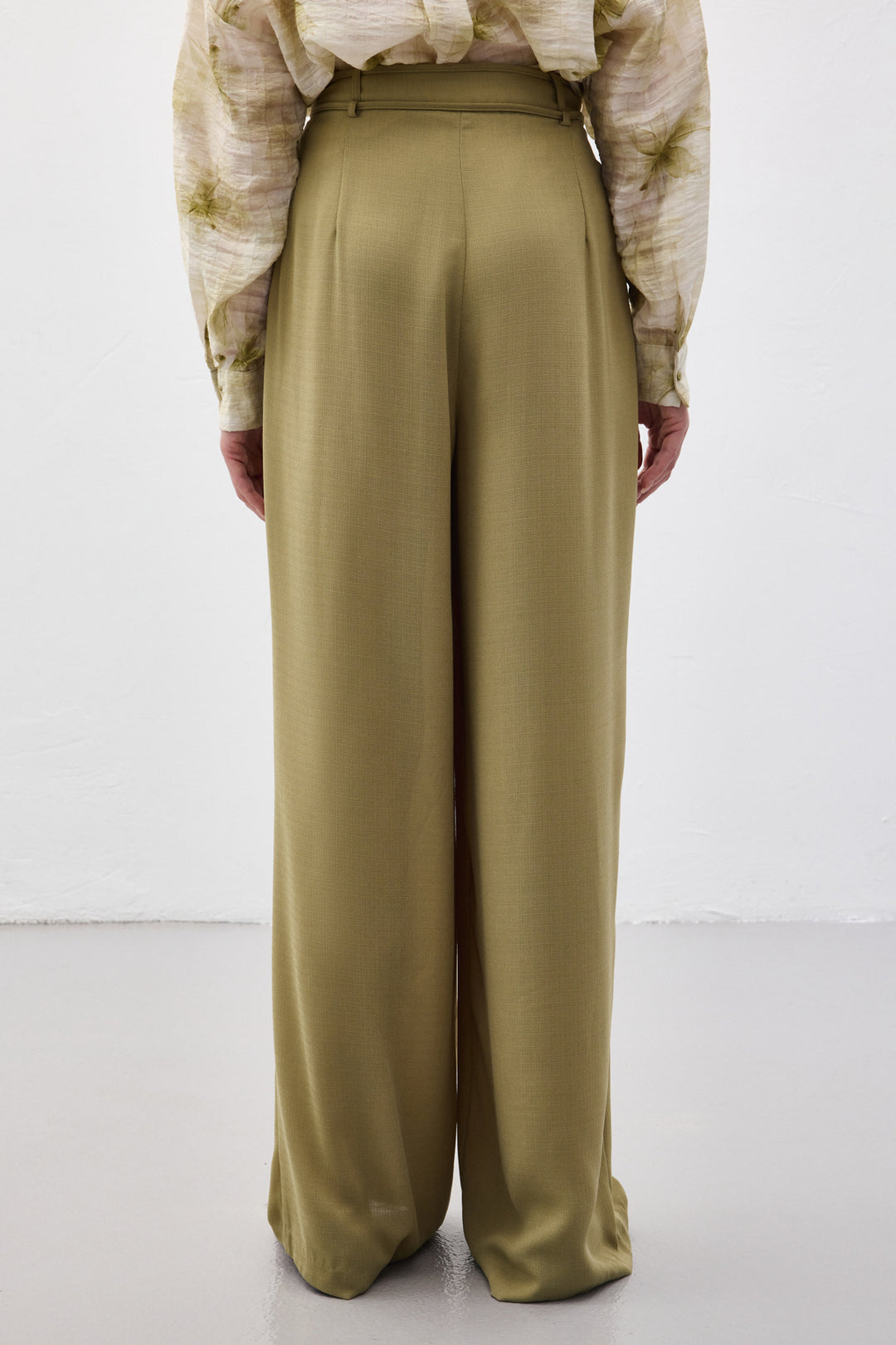 Sateen Pantalon Ample Ceinturé - Kaki