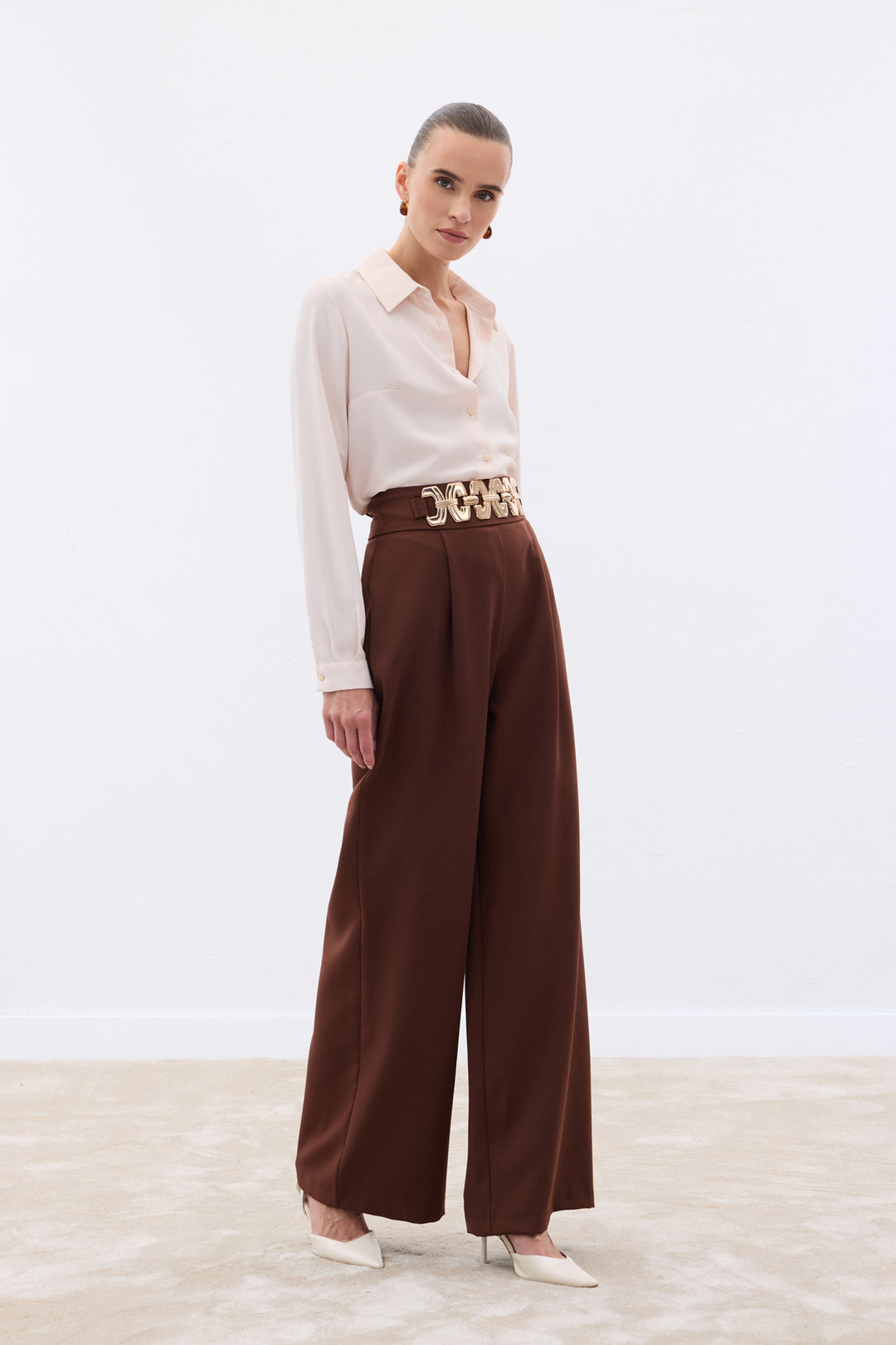 Sateen Pantalon ample ceinturé - Marron