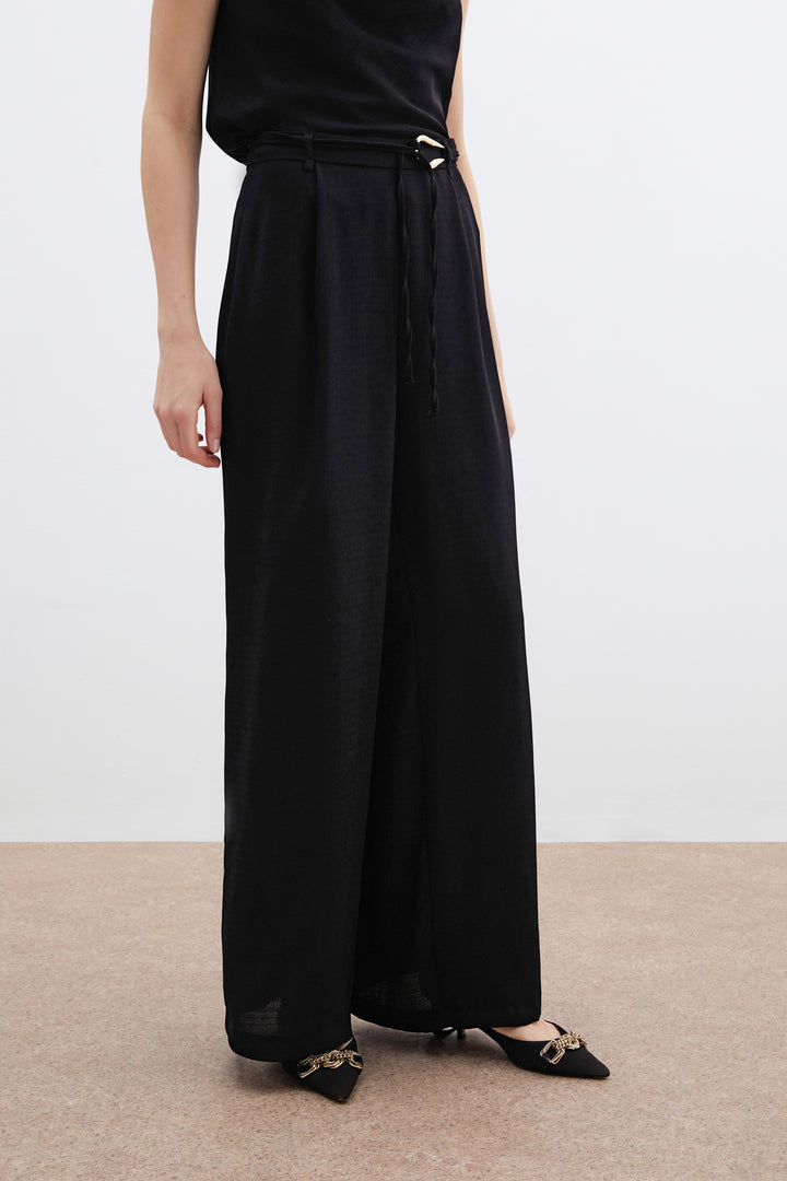 Sateen Pantalon Ample Ceinturé - Noir
