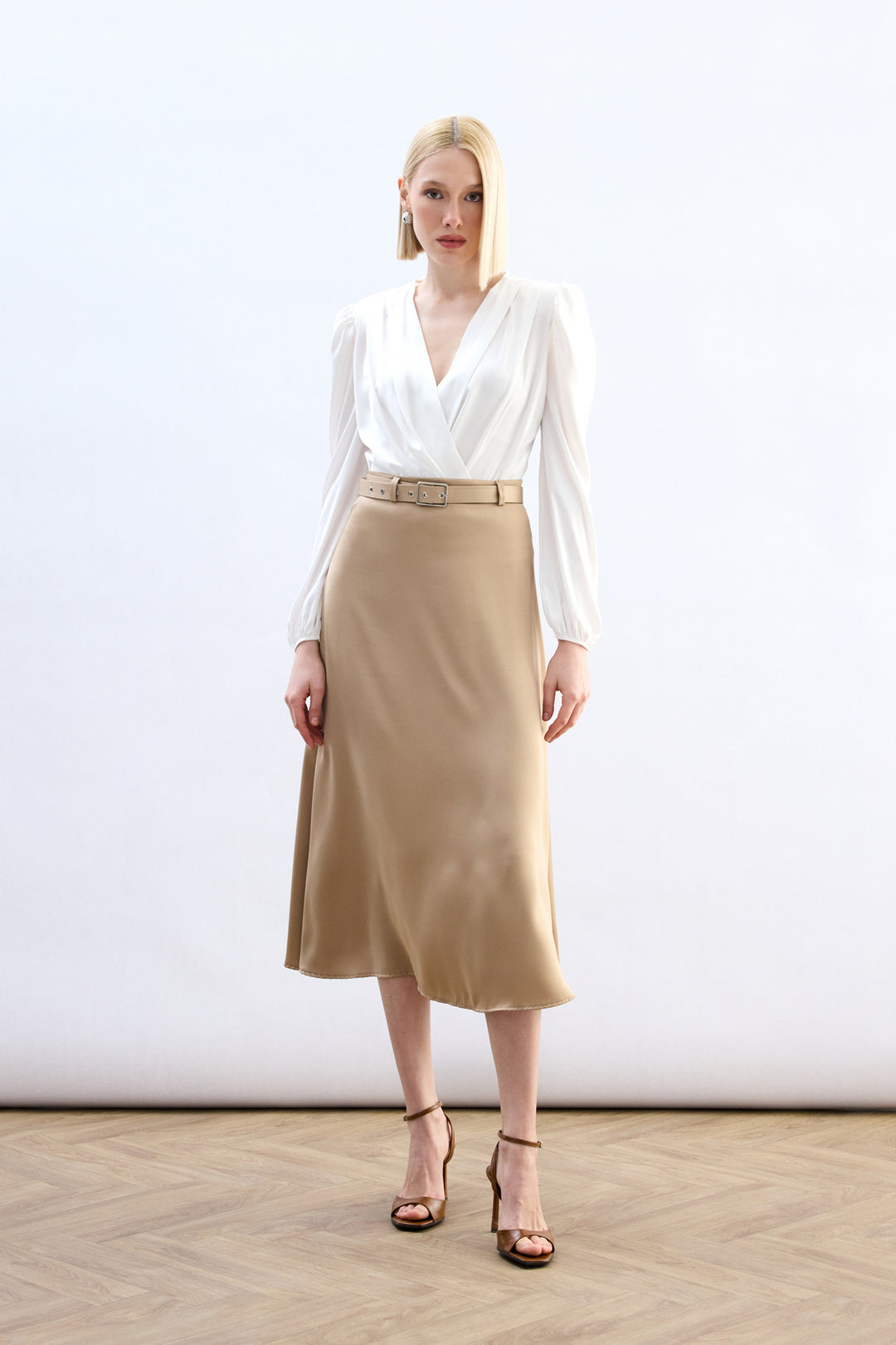 Sateen Jupe en satin à ceinture - camel