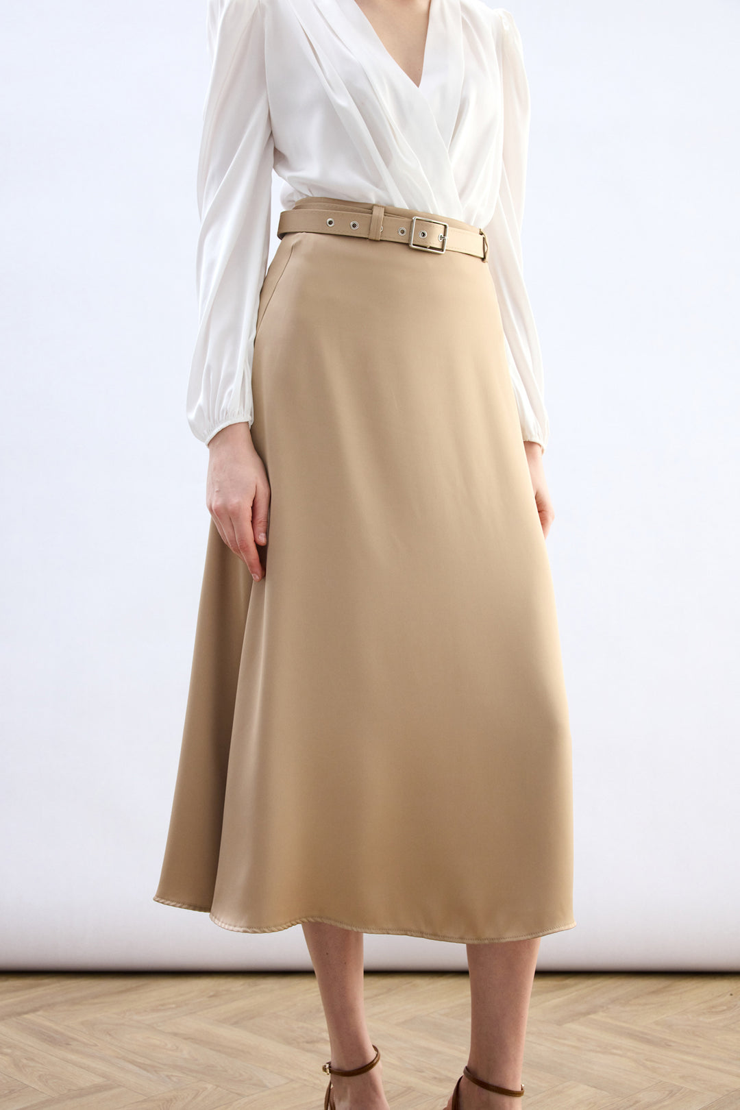 Sateen Jupe en satin à ceinture - camel
