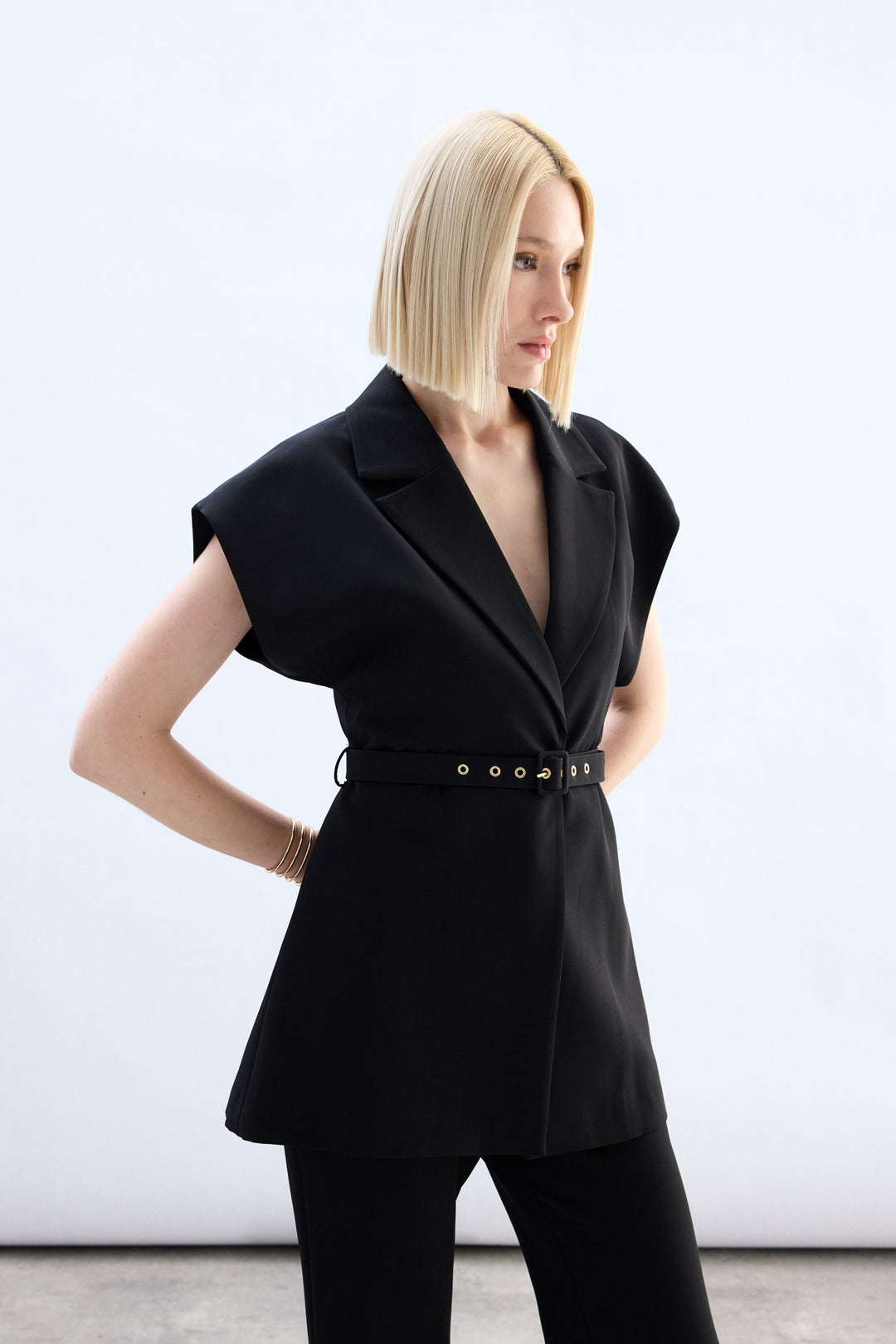 Sateen Gilet long ceinturé - Noir