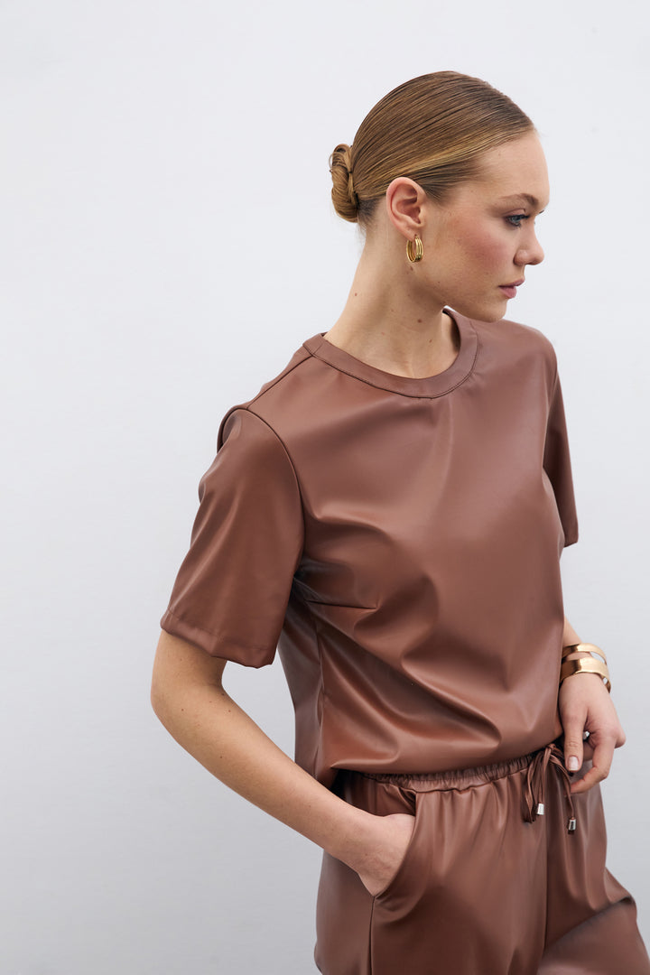 Sateen Blouse en cuir à manches courtes - Marron