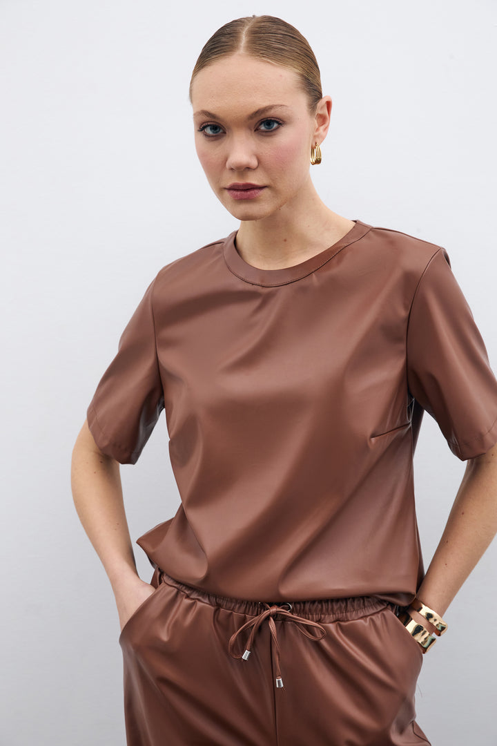 Sateen Blouse en cuir à manches courtes - Marron