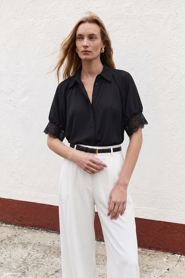 Sateen Chemisier à manches courtes avec détails en dentelle - Noir