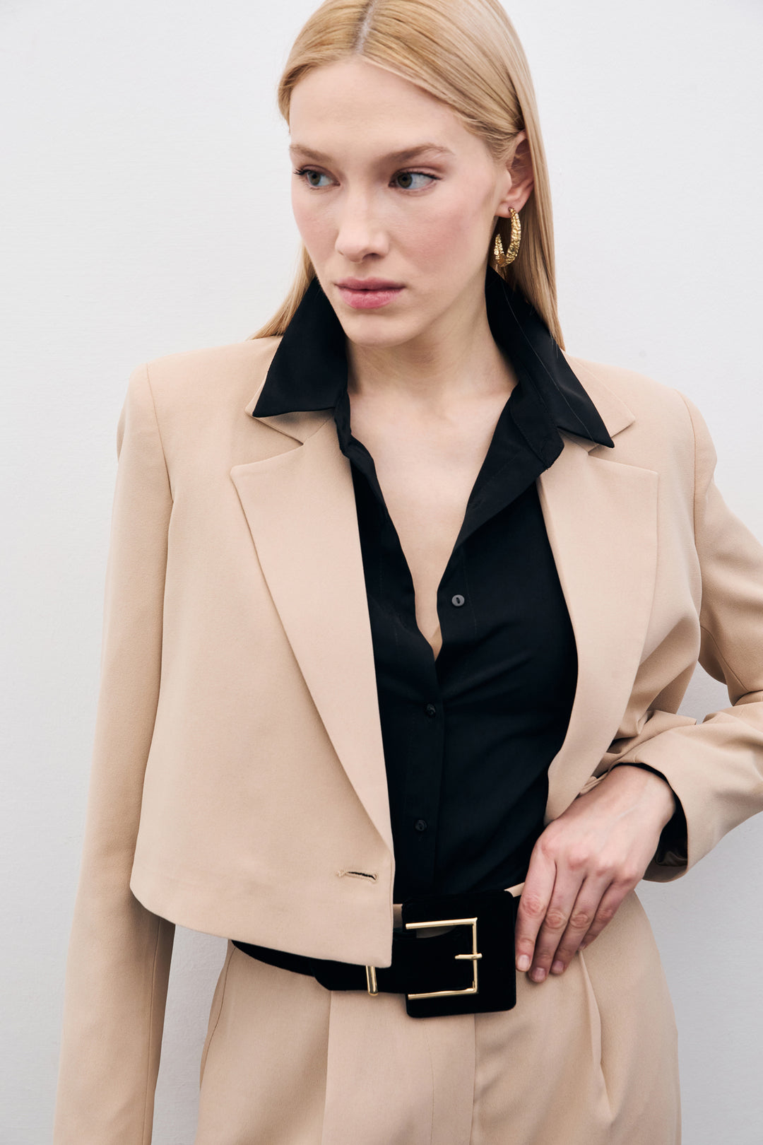 Sateen Veste en crêpe courte - Beige