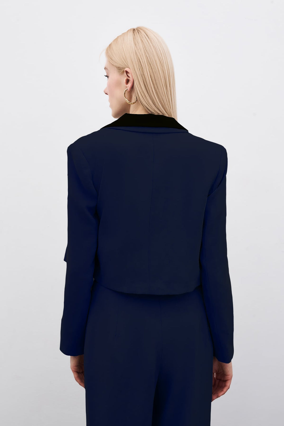 Sateen Veste Courte en Crêpe - Bleu marine