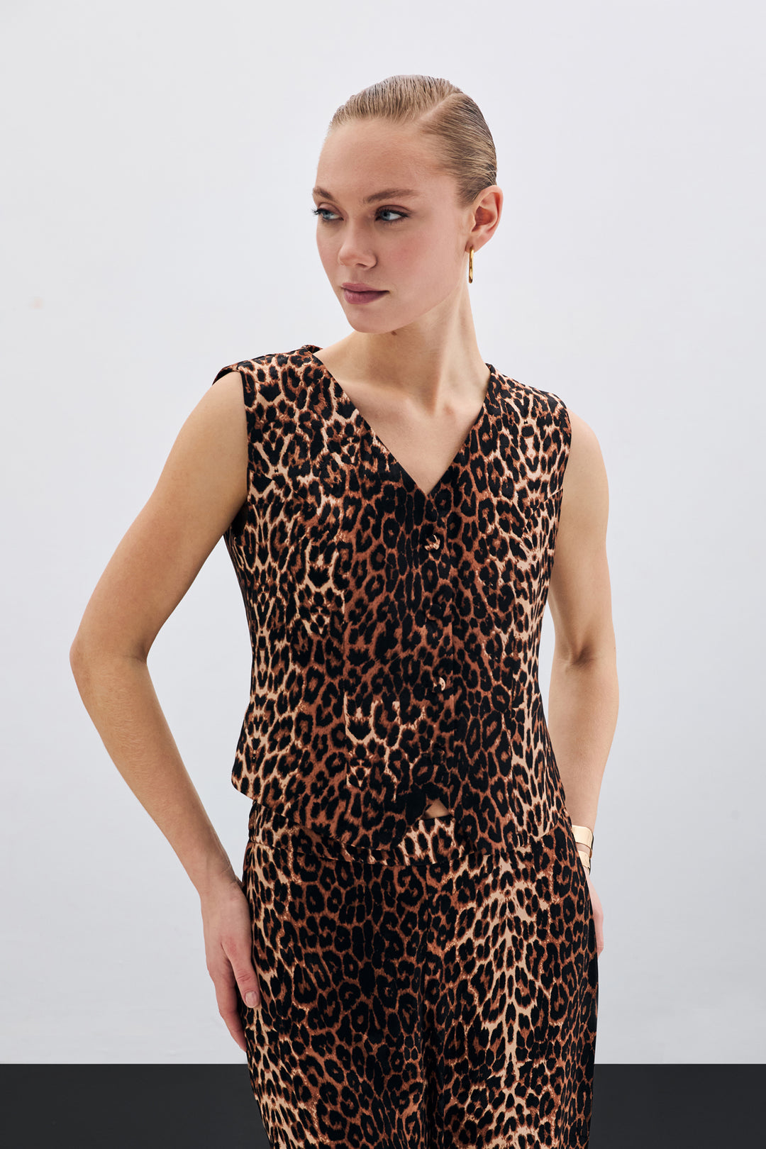 Sateen Gilet court à motif léopard - Noir