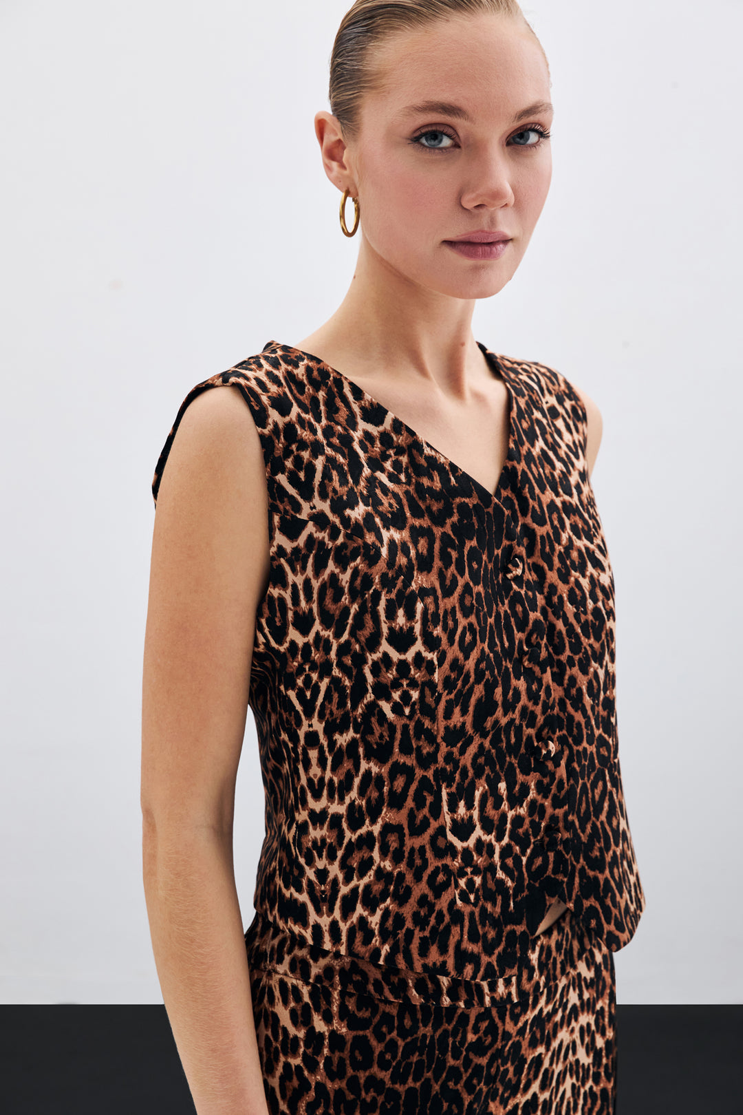 Sateen Gilet court à motif léopard - Noir