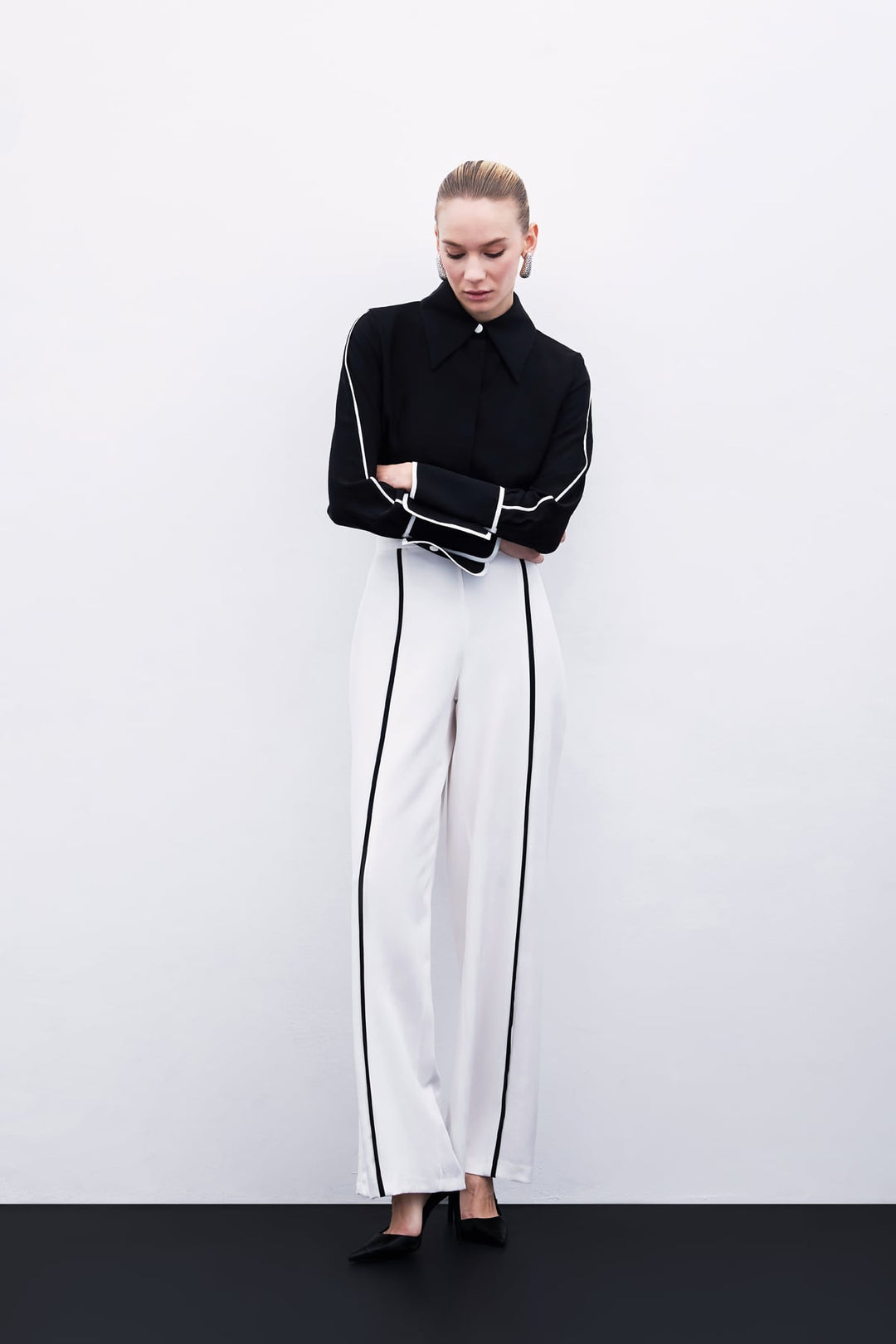 Sateen Chemise Classique à Manches Contrastées - Noir