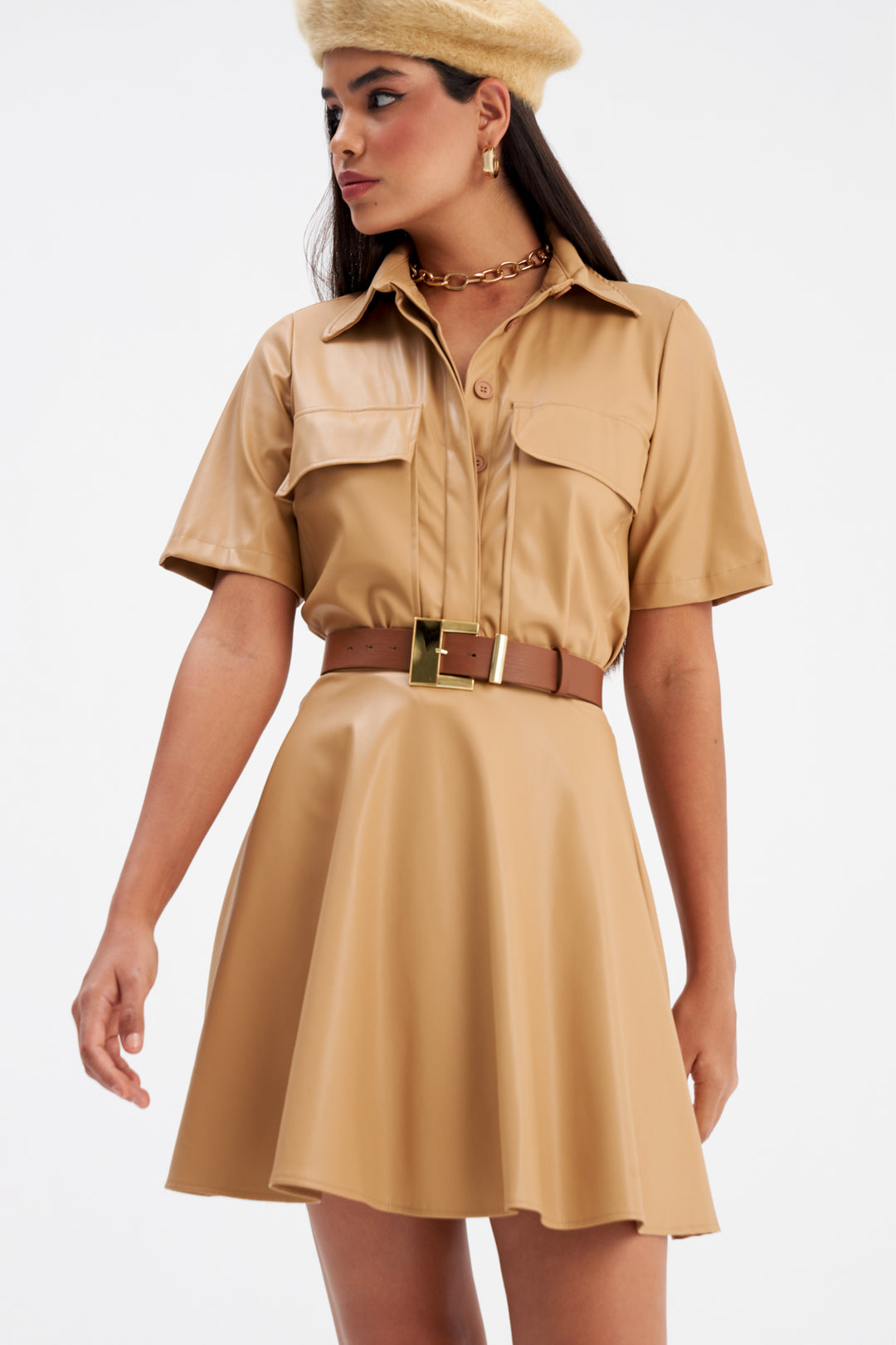 Sateen Jupe en cuir mini évasée - Beige