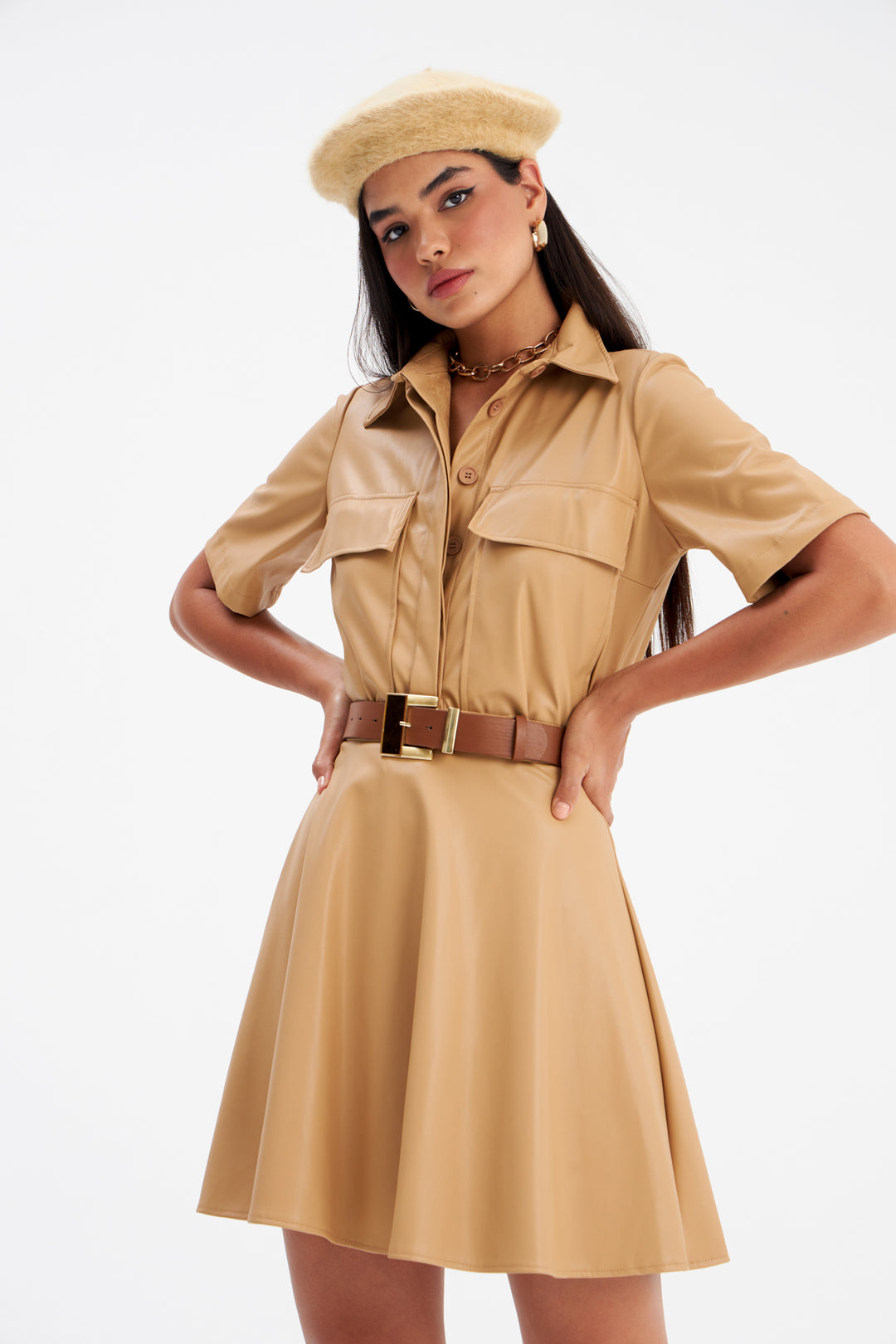 Sateen Jupe en cuir mini évasée - Beige