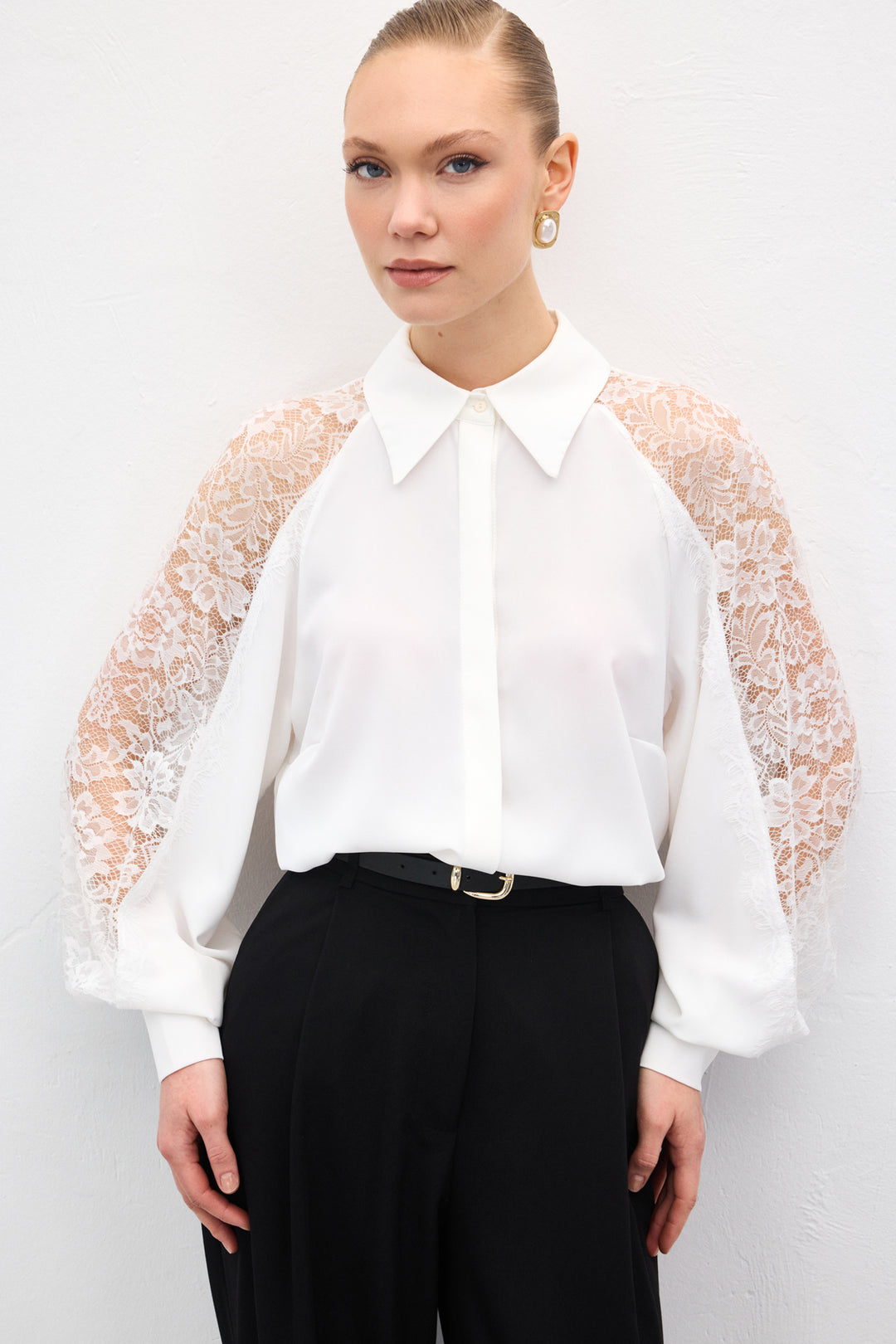 Sateen Chemise avec détail en dentelle aux manches - Écru