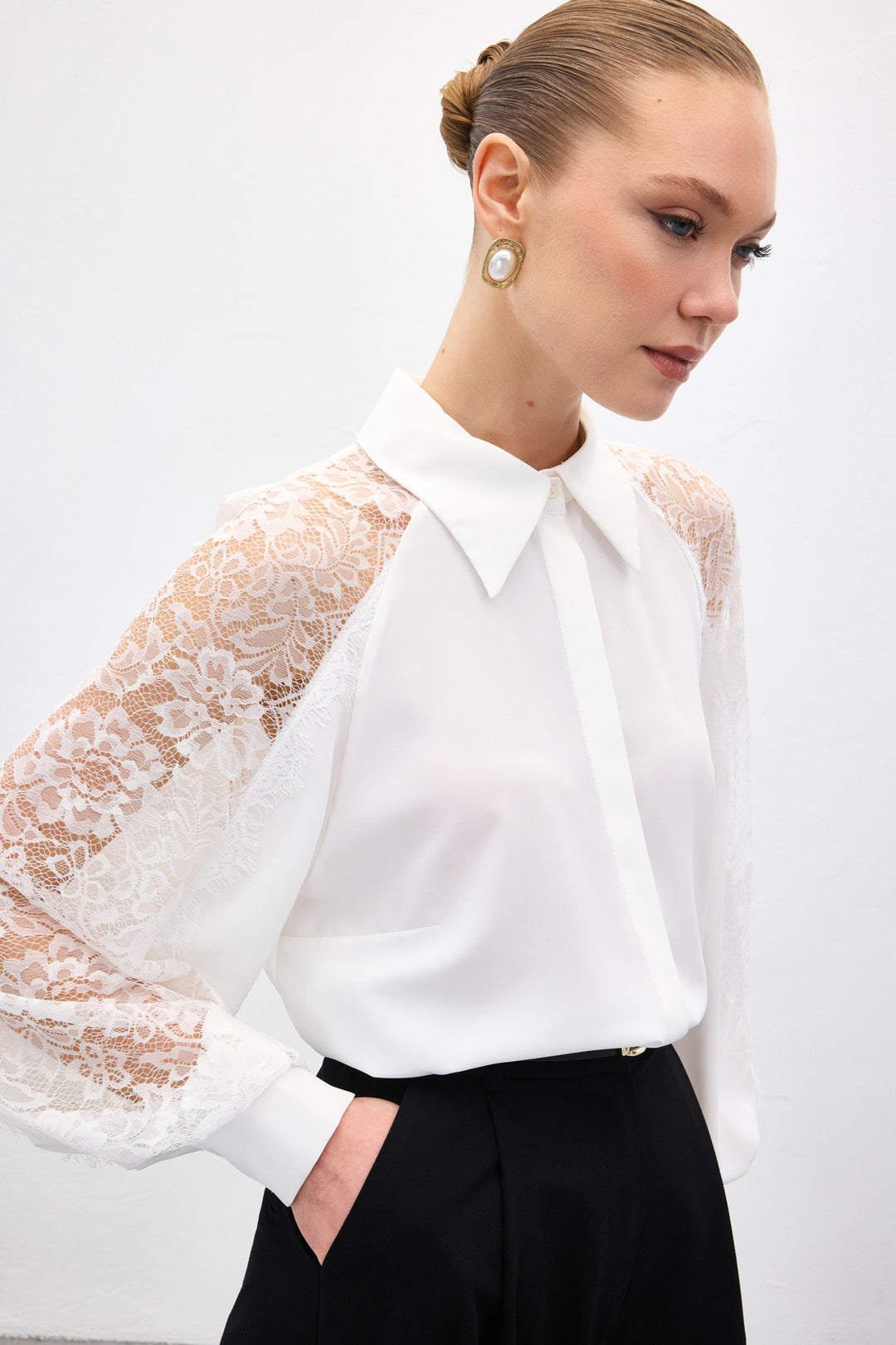 Sateen Chemise avec détail en dentelle aux manches - Écru