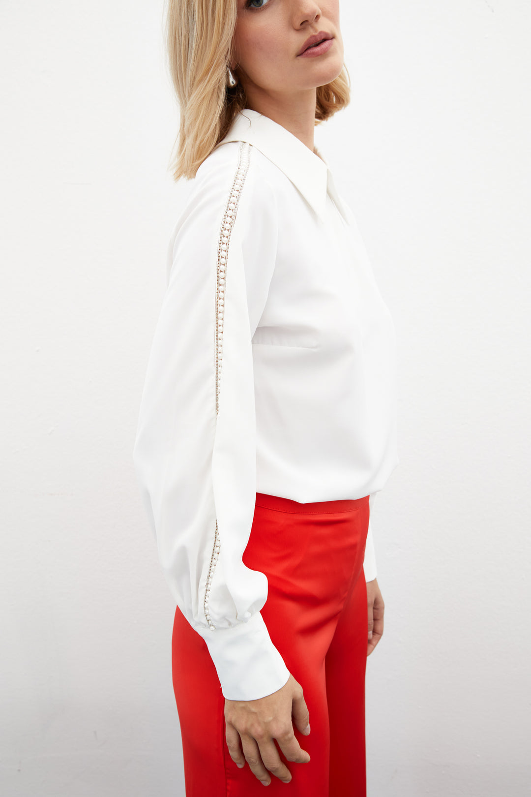 Sateen Blouse avec Détails en Perles aux Manches - Écru