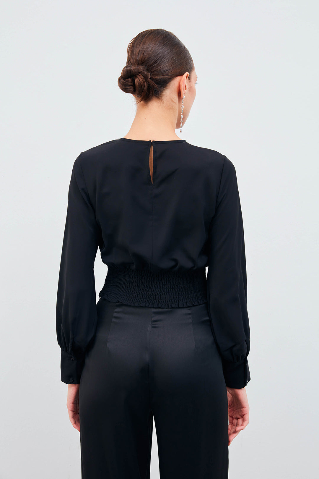 Sateen Crop top avec détails de collier - Noir