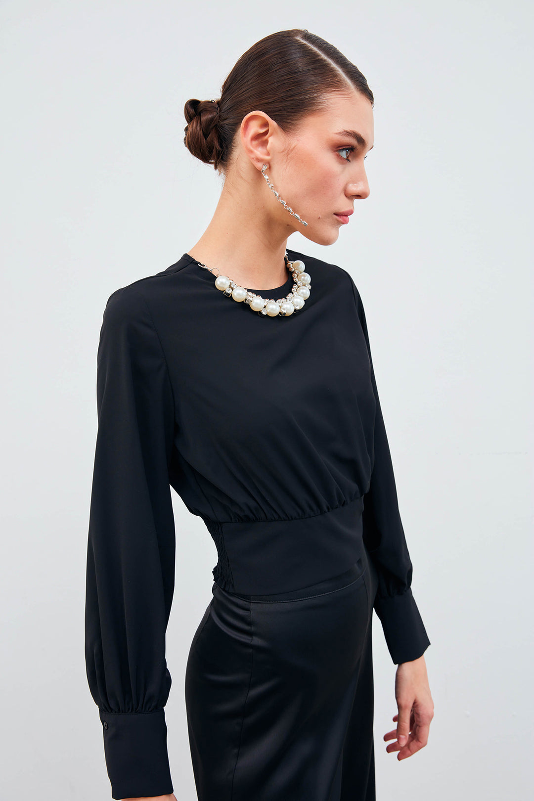 Sateen Crop top avec détails de collier - Noir