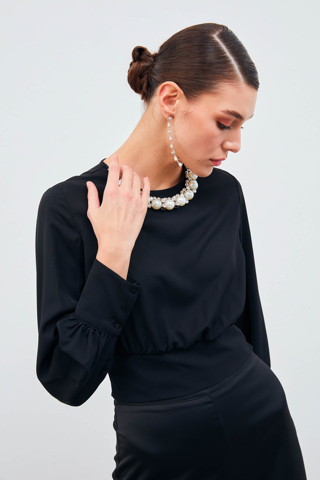 Sateen Crop top avec détails de collier - Noir