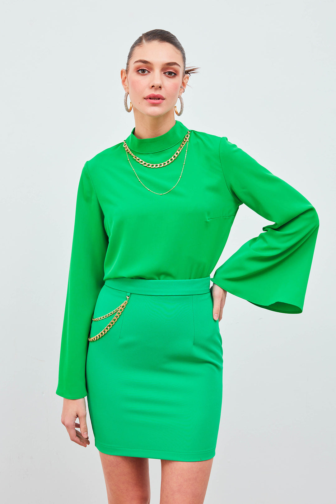 Sateen Blouse à manches espagnoles avec collier - Vert